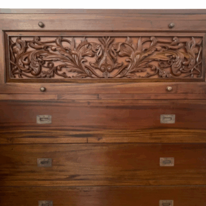 Cómoda Madera tallada